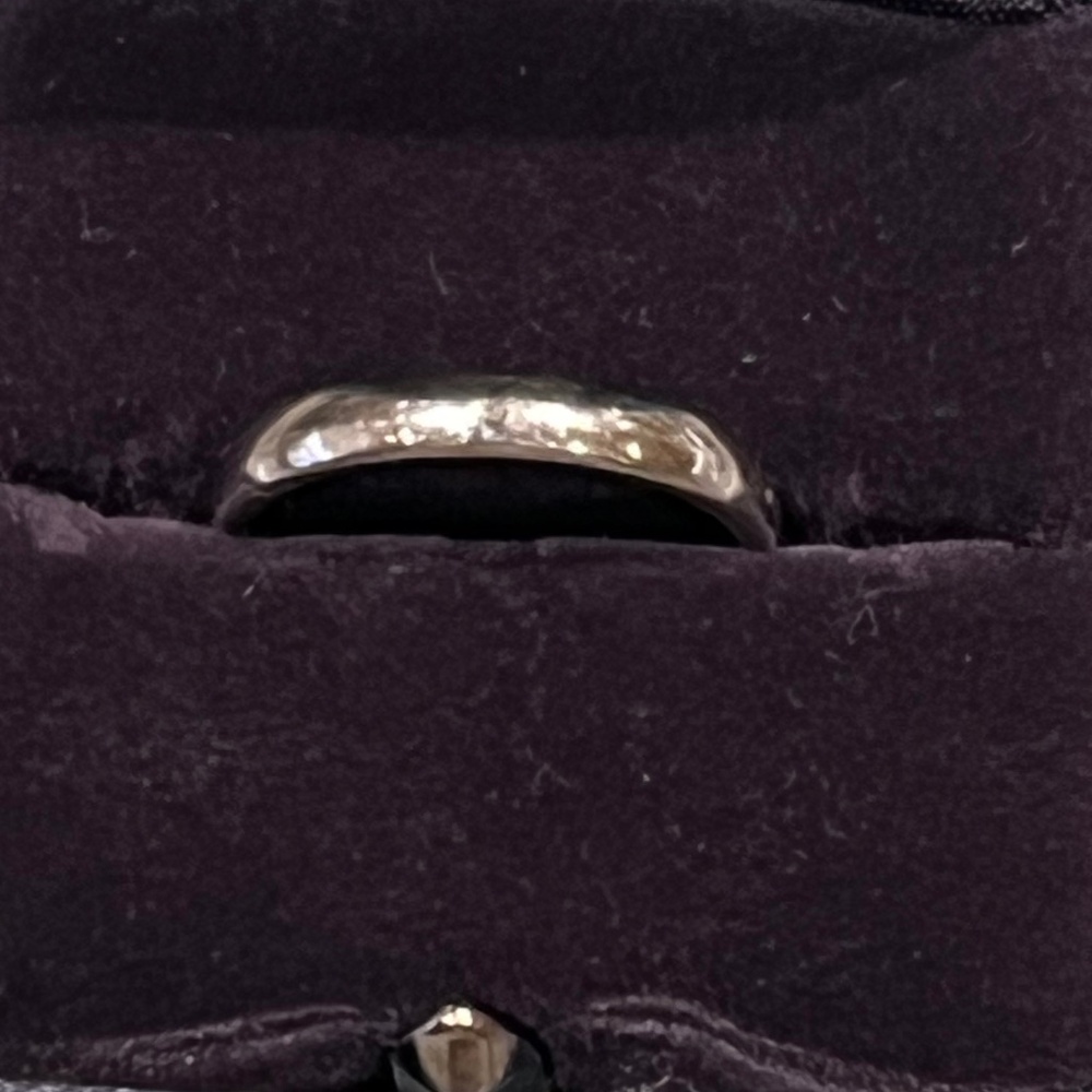 Classic Ring In 14k White Gold Unisex Size 6 - Picture 2 of 5
